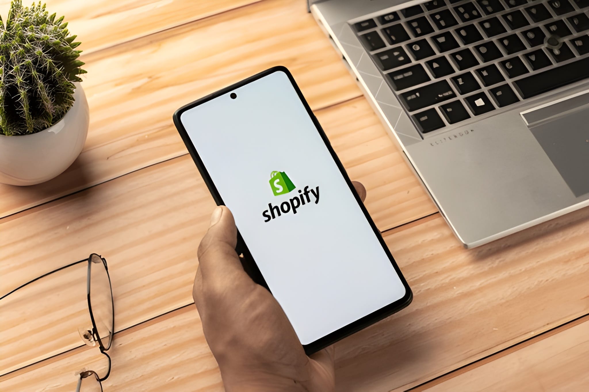 Shopify mağaza kurulum maliyeti ve bütçe planlama analizi